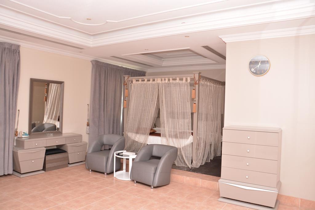 Janadriyah Suites 13 Nadinah Kültér fotó
