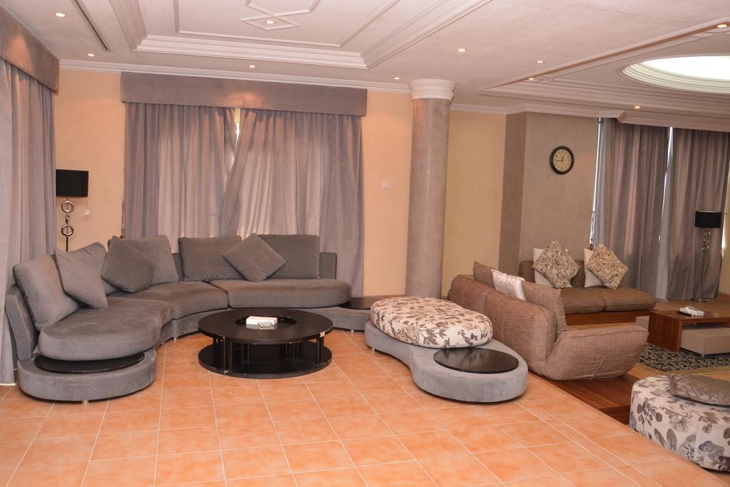 Janadriyah Suites 13 Nadinah Kültér fotó