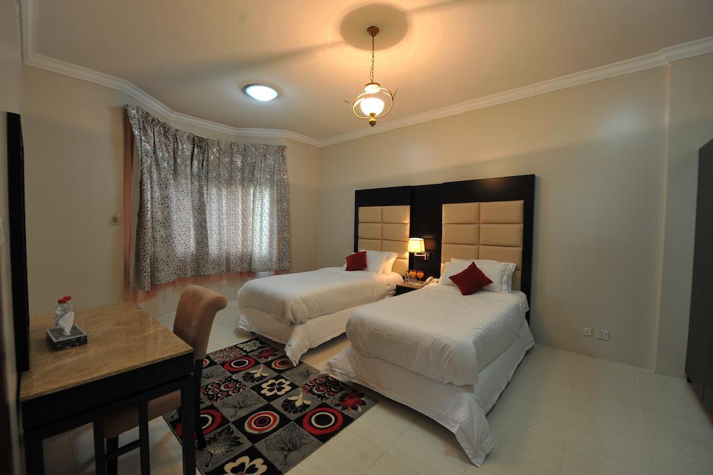 Janadriyah Suites 13 Nadinah Szoba fotó
